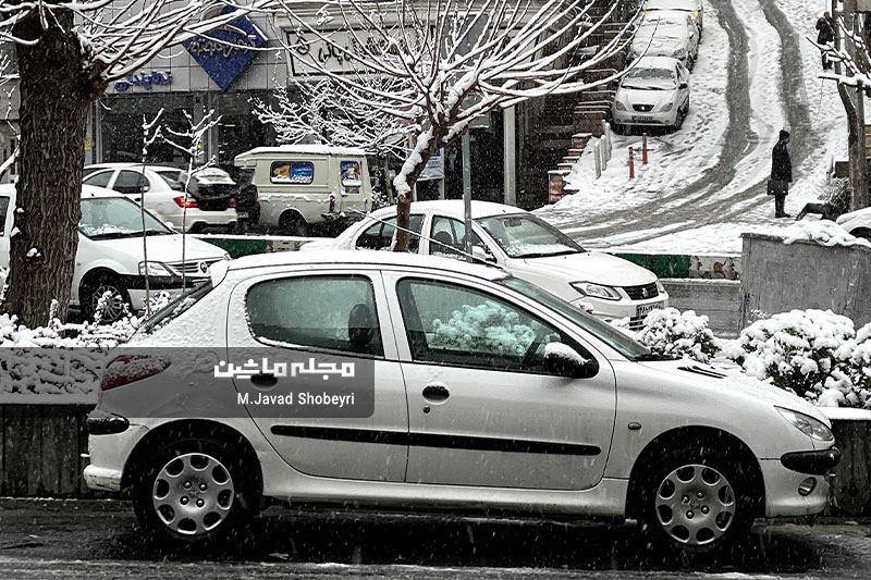 Snow and cars in Tehran 15