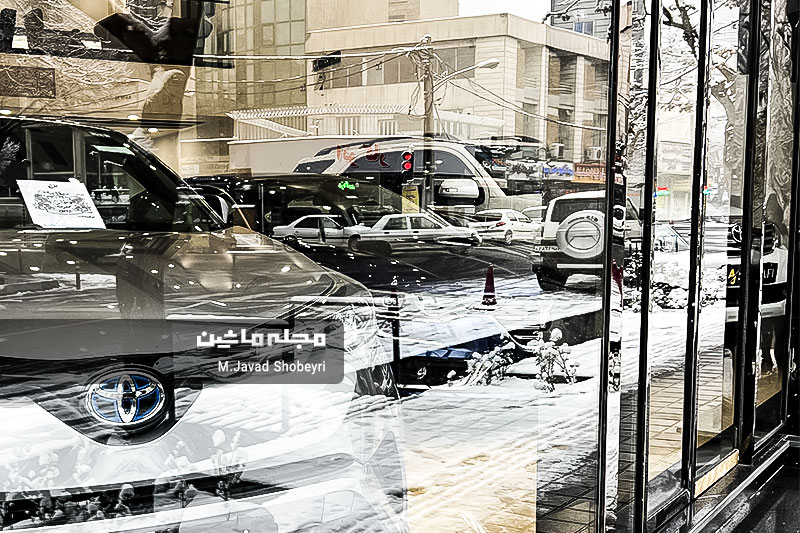 Snow and cars in Tehran 20