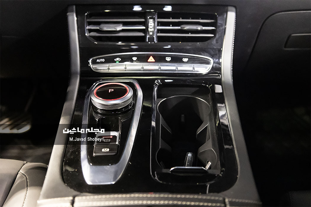 نگهدارنده لیوان در خودروی برقی اسکا ول ایی‌تی5