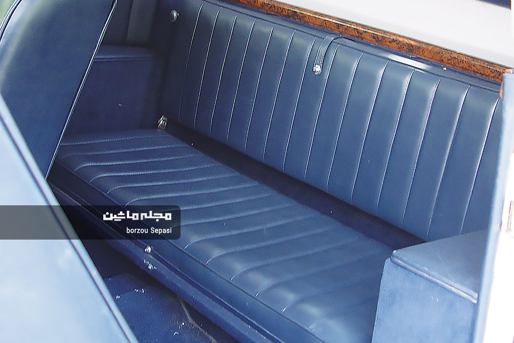 صندلی عقب مرسدس‌بنز کابریولت 220 ای مدل1954