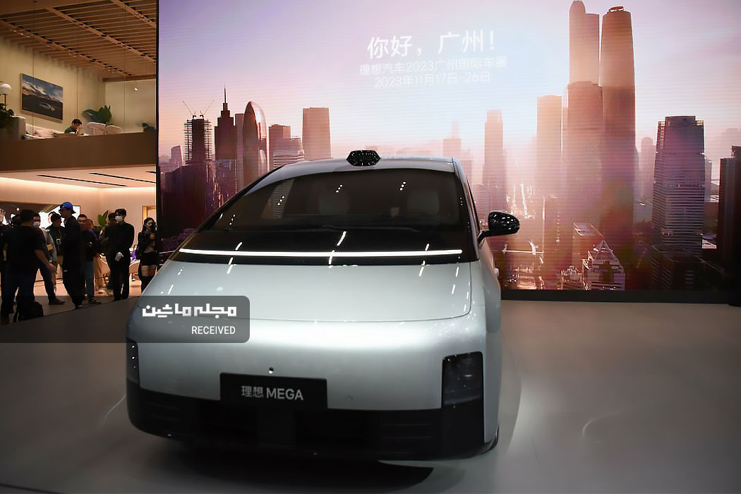 ون تمام الکتریکی ال آی آتو مگا در طول نمایشگاه خودرو گوانگژو 2023