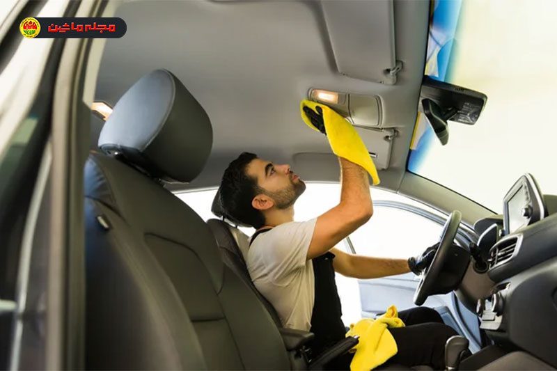 چگونه کثیفی‌ها و لکه‌های قدیمی سقف خودرو را تمیز کنیم؟