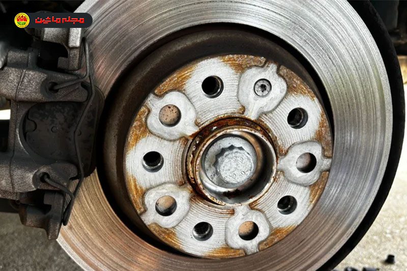 لرزش فرمان هنگام ترمزگیری