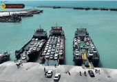 آغاز ترانزیت خودرو از عمان در بندر جاسک